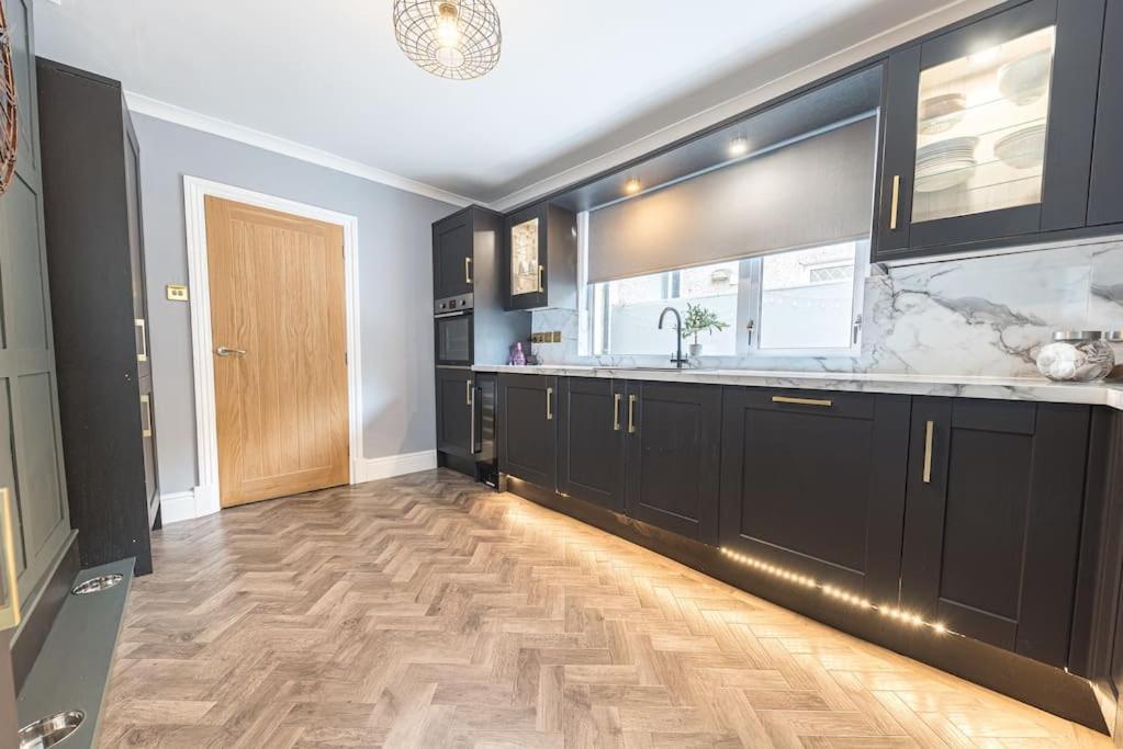 Luxury Townhouse In Workington Villa Luaran gambar
